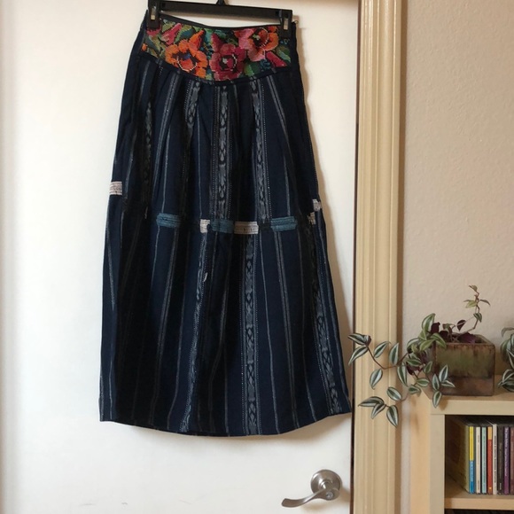 Custom maid skirt - Picture 1 of 4